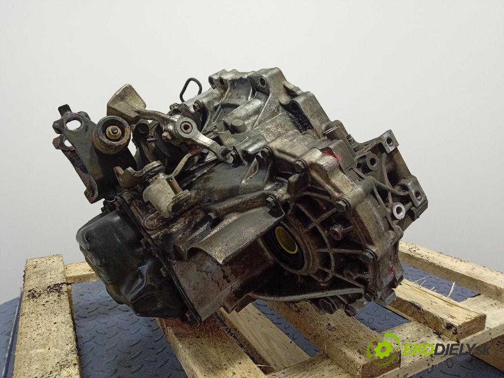 Toyota Corolla verso 2005 prevodovka Manualna 01