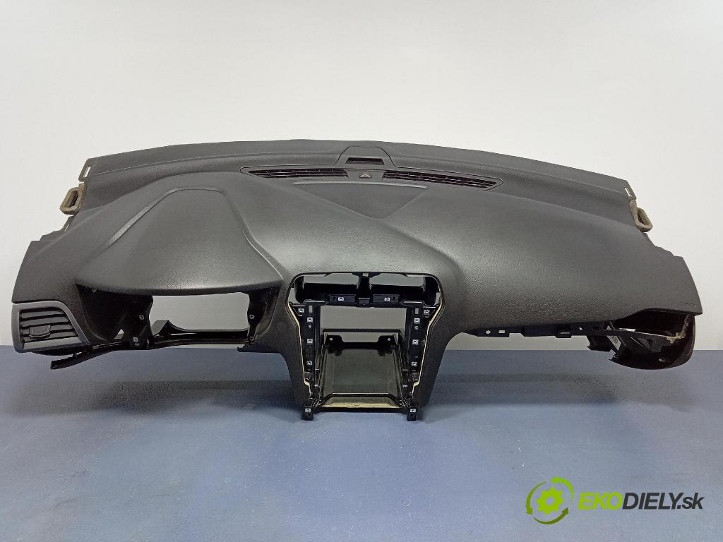 Ford Mondeo 2017 kokpit,pristrojová doska DS73-F04290-A