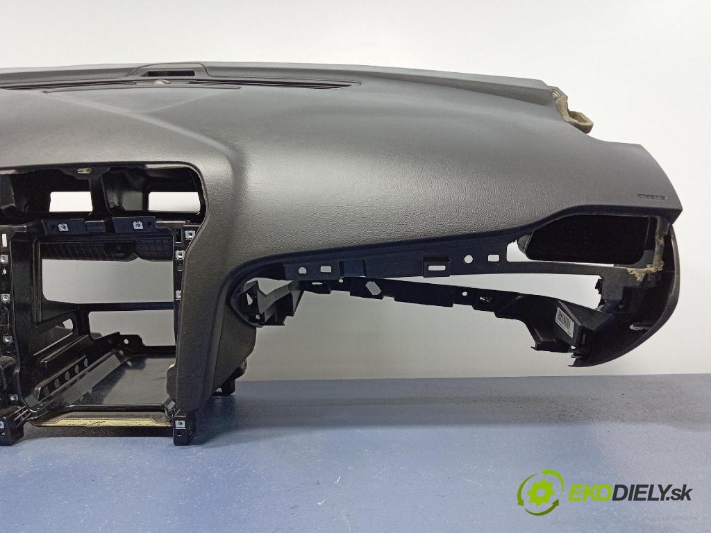 Ford Mondeo 2017 kokpit,pristrojová doska DS73-F04290-A