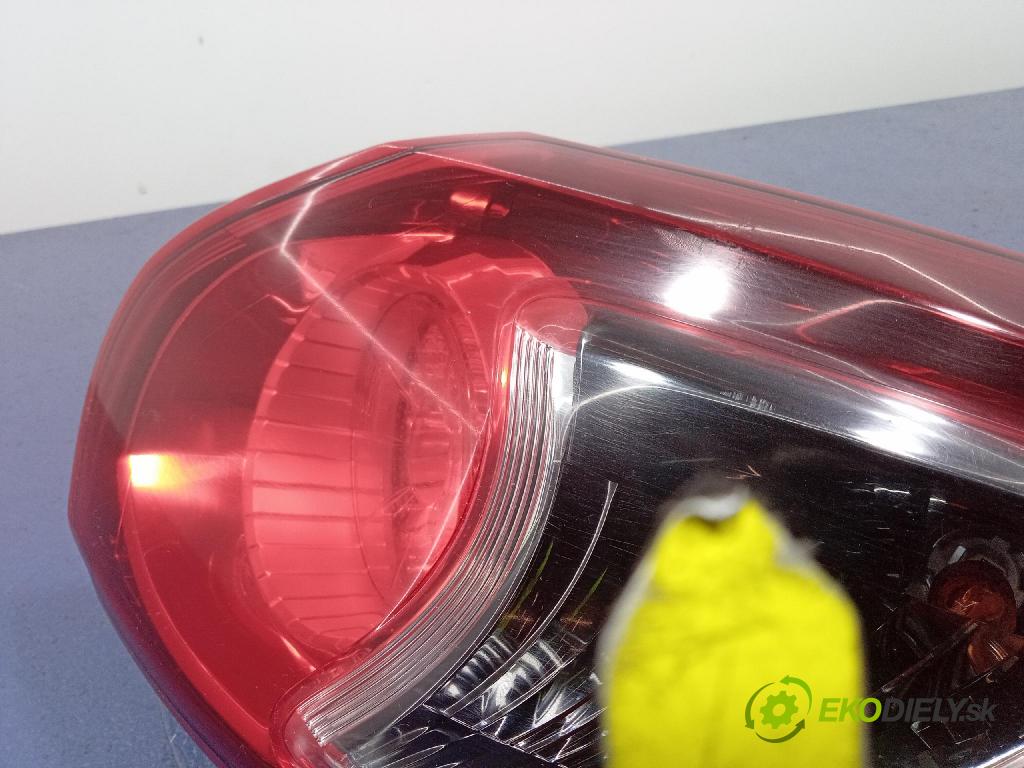 Mazda Cx-5 2013 svetlo / reflektor zad Prava: Vnútri: KD5451150