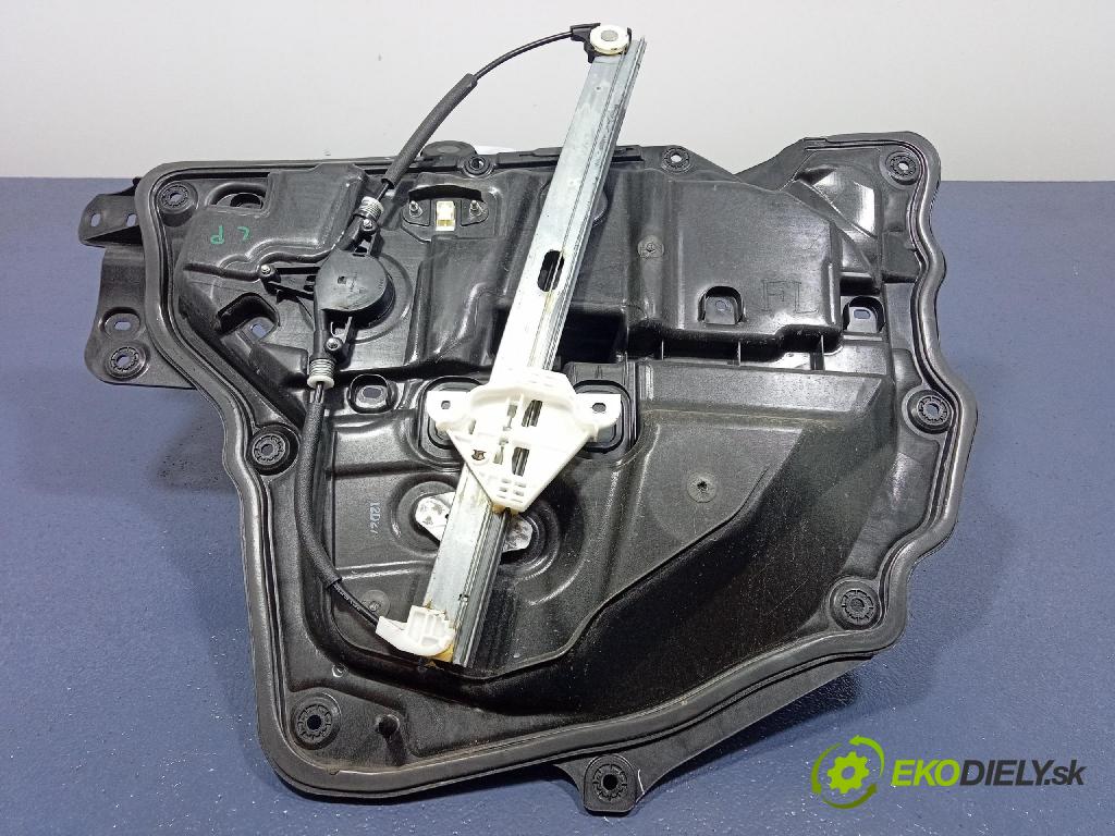 Mazda Cx-5 2013 mechanizmus okna Okná: Predné Vľavo: KD535997X