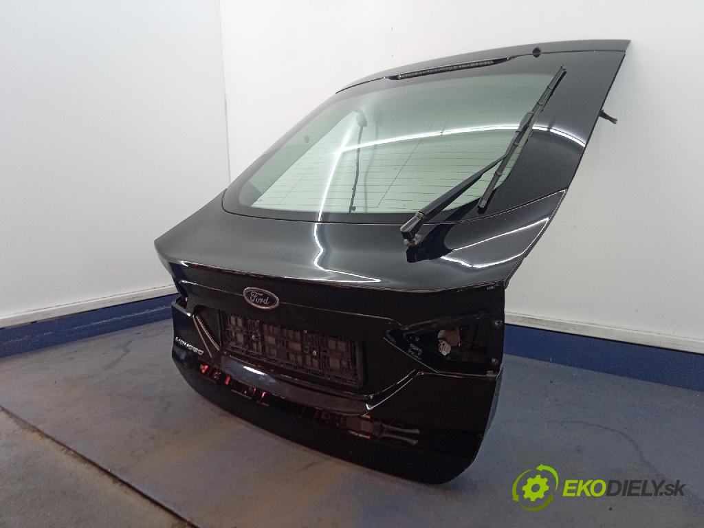 Ford Mondeo 2017 zadna dveře kufra: kufra: