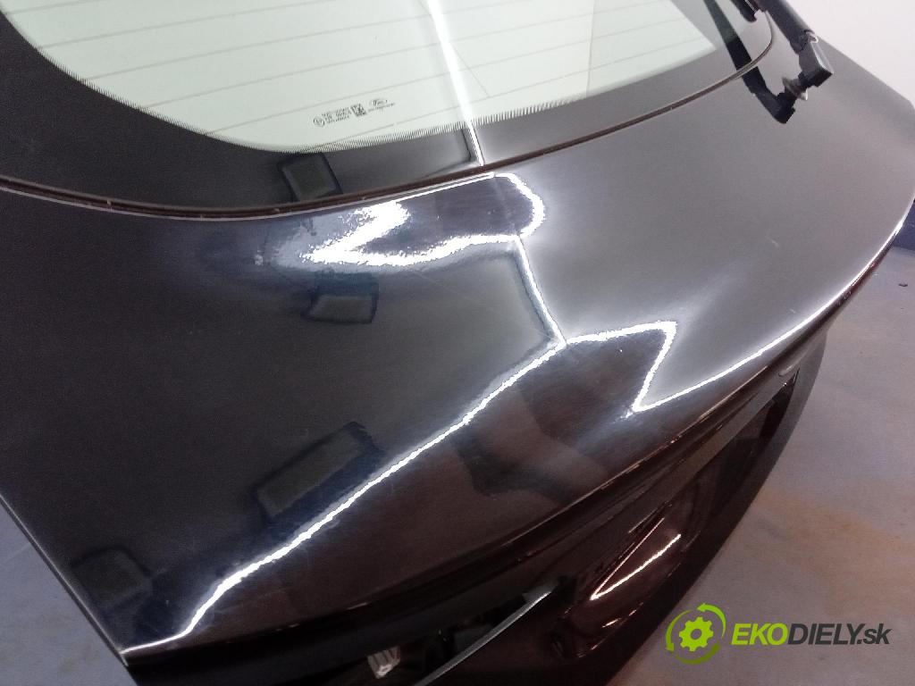 Ford Mondeo 2017 zadna dveře kufra: kufra: