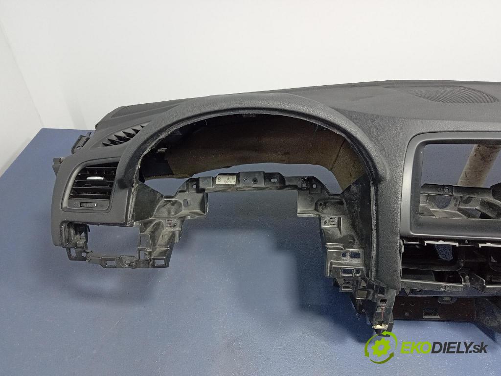 Mazda Cx-5 2013 kokpit,pristrojová doska KD45-60141