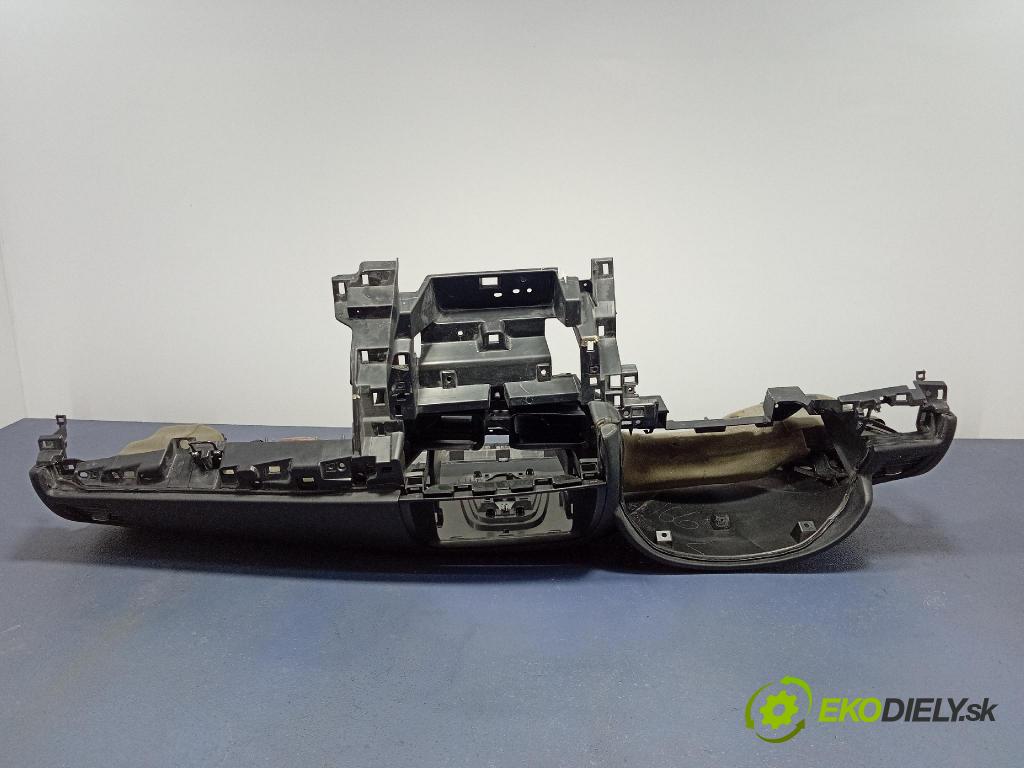 Mazda Cx-5 2013 kokpit,pristrojová doska KD45-60141