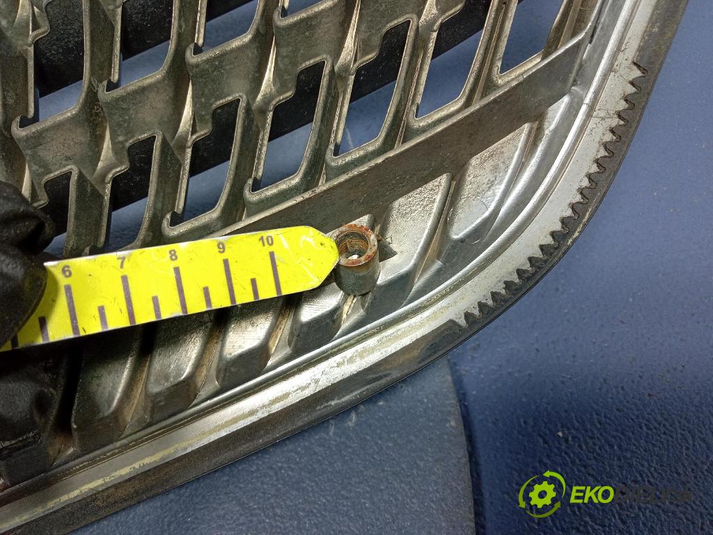 Lexus RX 2009 miežka / Gril: 53101-48220