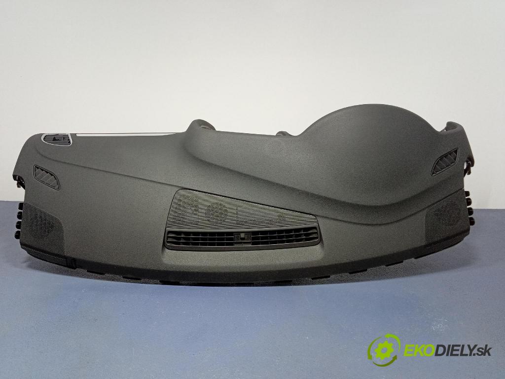 Audi A4 2008 kokpit,pristrojová doska 8K1857041