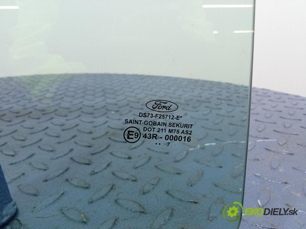 Ford Mondeo 2017 sklo dvere zad Prava: 