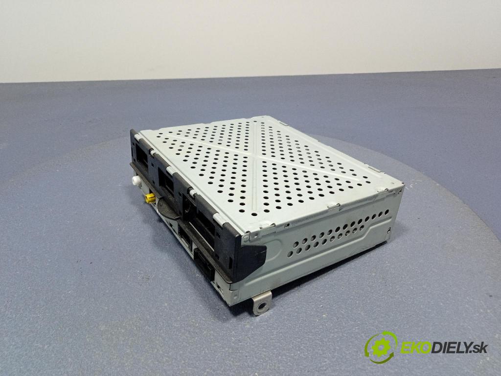 Audi A4 2008 Radio I Navigácia: 4F0035541L