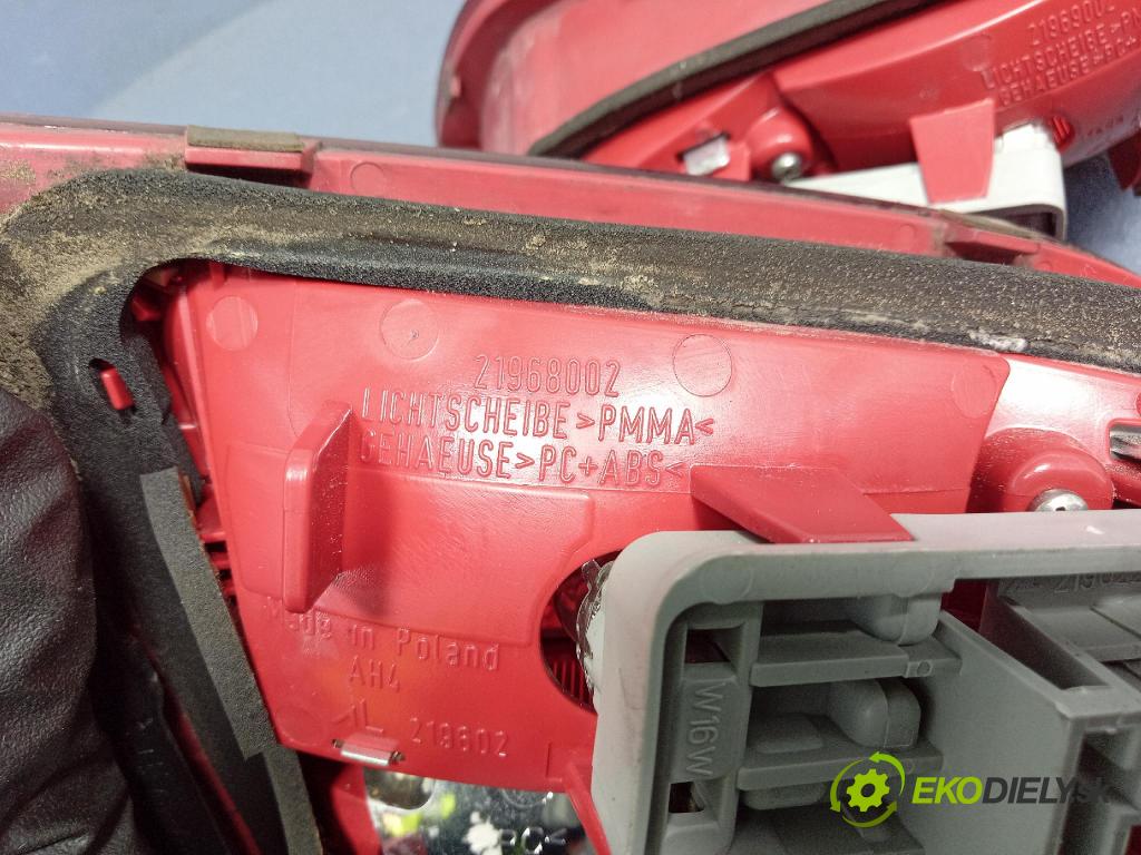 Audi A4 2008 svetlo / reflektor zad ľavá Vnútri: 21969002