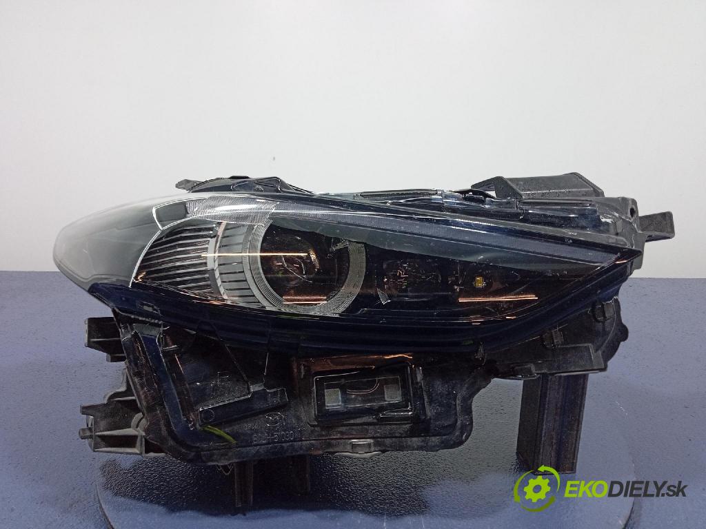 Mazda 3 0 Reflektor: v pravo: BCJH-51030