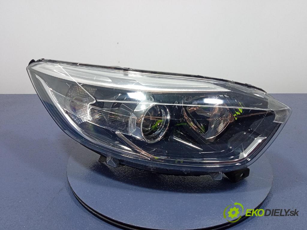 Renault Captur 0 Reflektor: v pravo: 260102734R