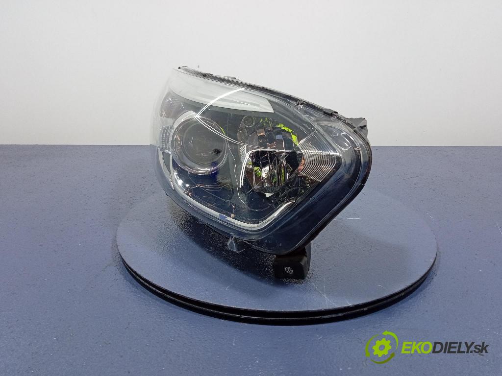 Renault Captur 0 Reflektor: v pravo: 260102734R