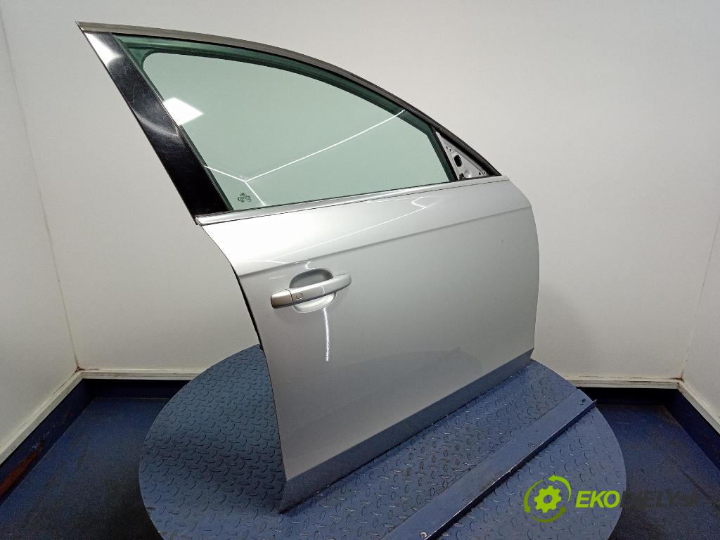 Audi A4 2008 dvere Predné pravé