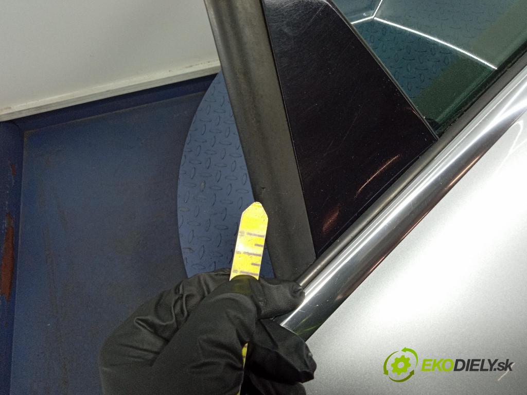 Audi A4 2008 dvere zad pravé
