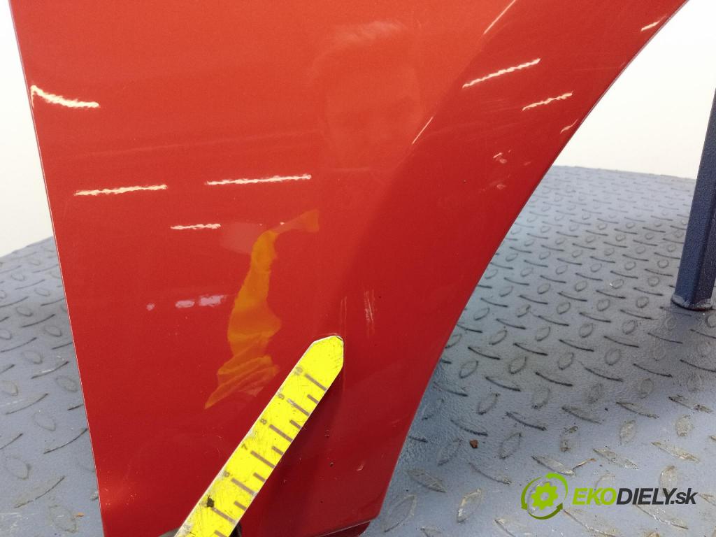 Ford Ecosport 2015 blatník Predné v pravo: