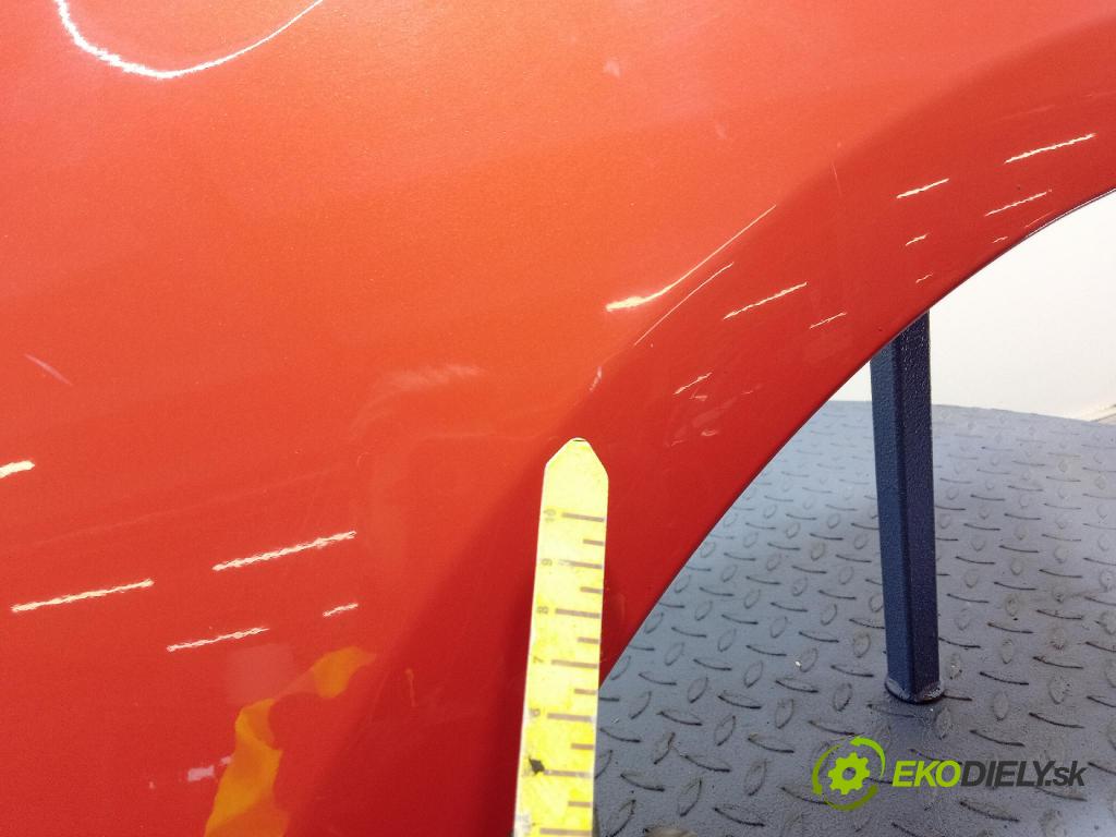 Ford Ecosport 2015 blatník Predné v pravo: