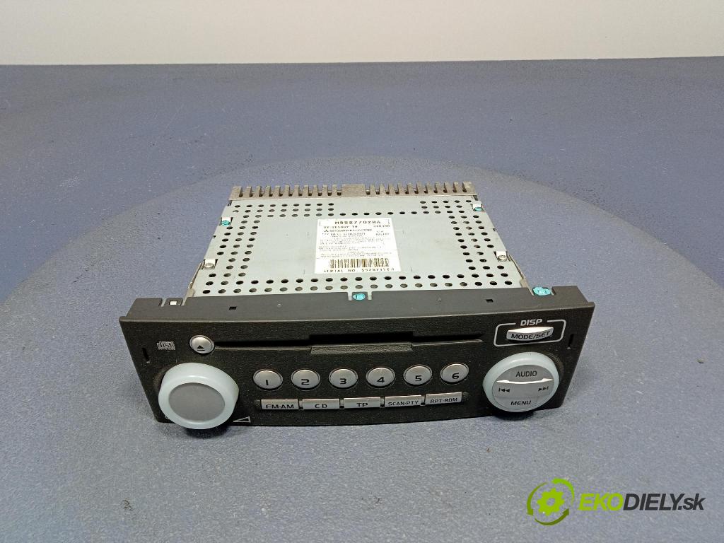 Mitsubishi Colt 2005 Radio I Navigácia: MR587702HA