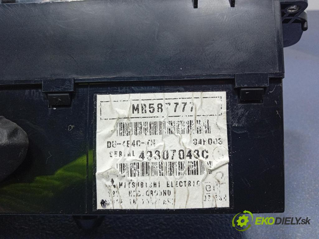 Mitsubishi Colt 2005 Zobrazit: Rádio: / GPS MR587777