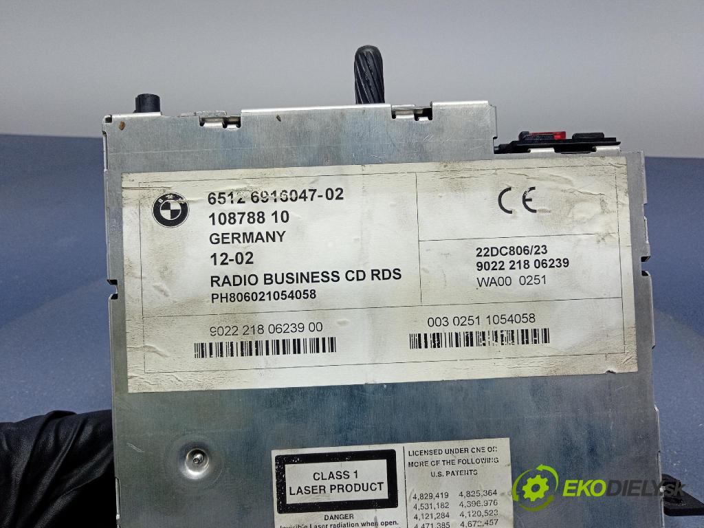Bmw Seria 3 2003 Radio I Navigácia: 6916047
