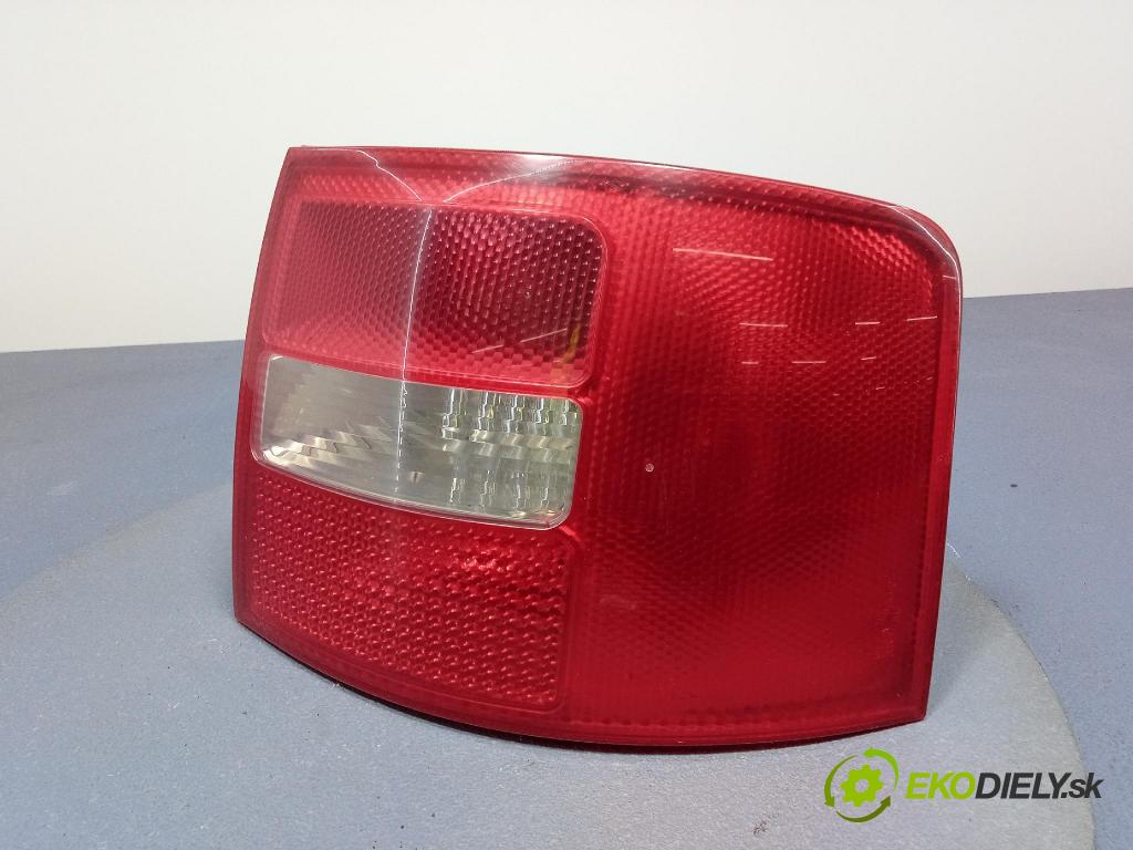 Audi A6 2002 svetlo / reflektor zad Prava: Vonkajsia: 4B9945096F