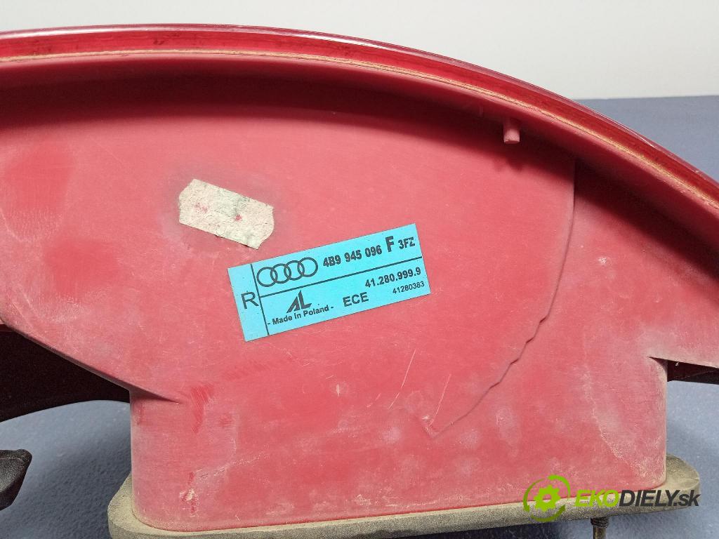 Audi A6 2002 svetlo / reflektor zad Prava: Vonkajsia: 4B9945096F