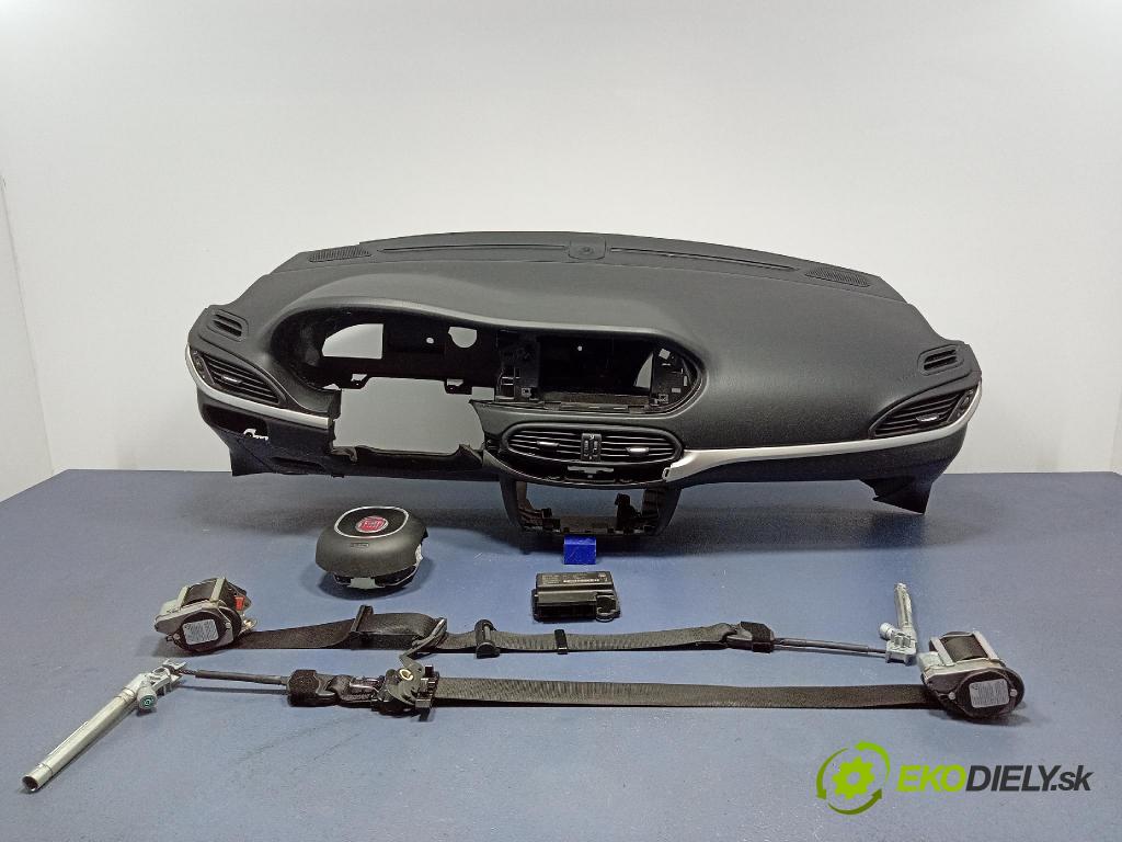 Fiat Tipo 2016 kokpit,pristrojová doska 735660756