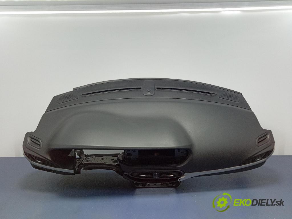 Fiat Tipo 2016 kokpit,pristrojová doska 735660756