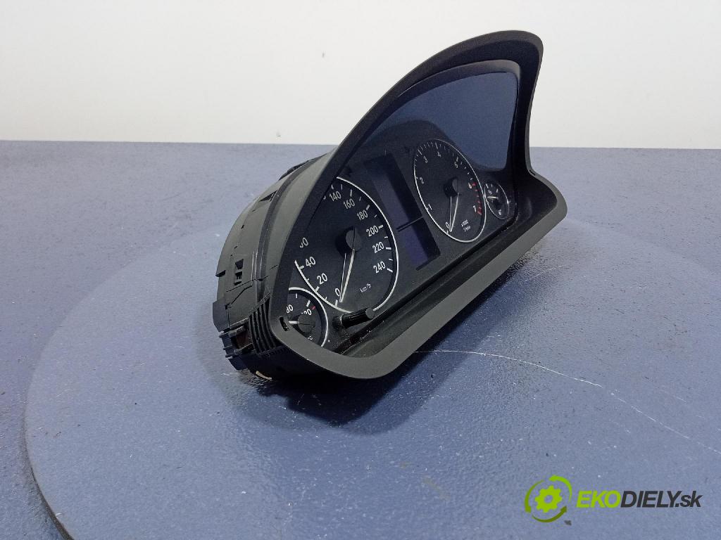 Mercedes A-Klasa 2006 prístrojovka/ budíky 1031098101