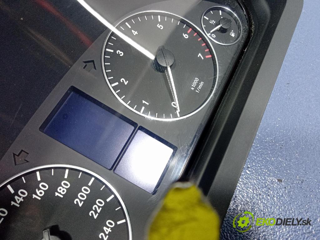 Mercedes A-Klasa 2006 prístrojovka/ budíky 1031098101