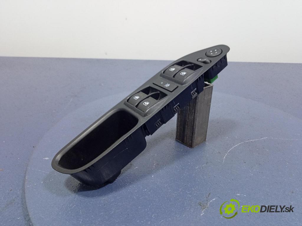 Fiat Tipo 2016 prepínač Okná: 7356314780E