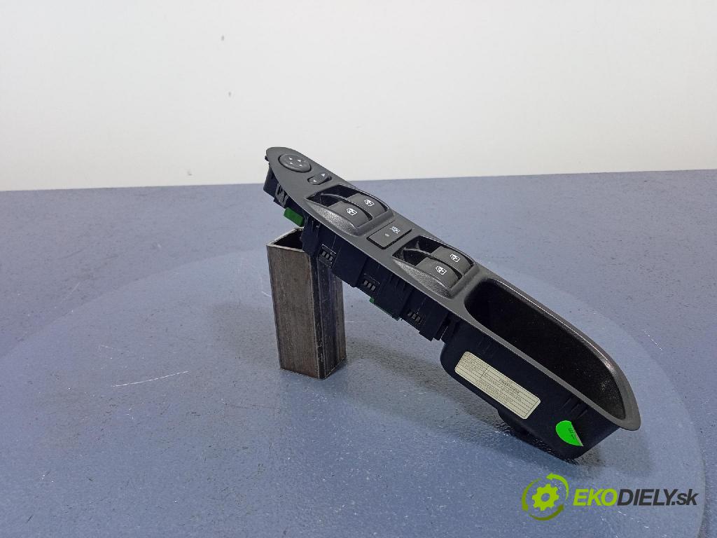 Fiat Tipo 2016 prepínač Okná: 7356314780E