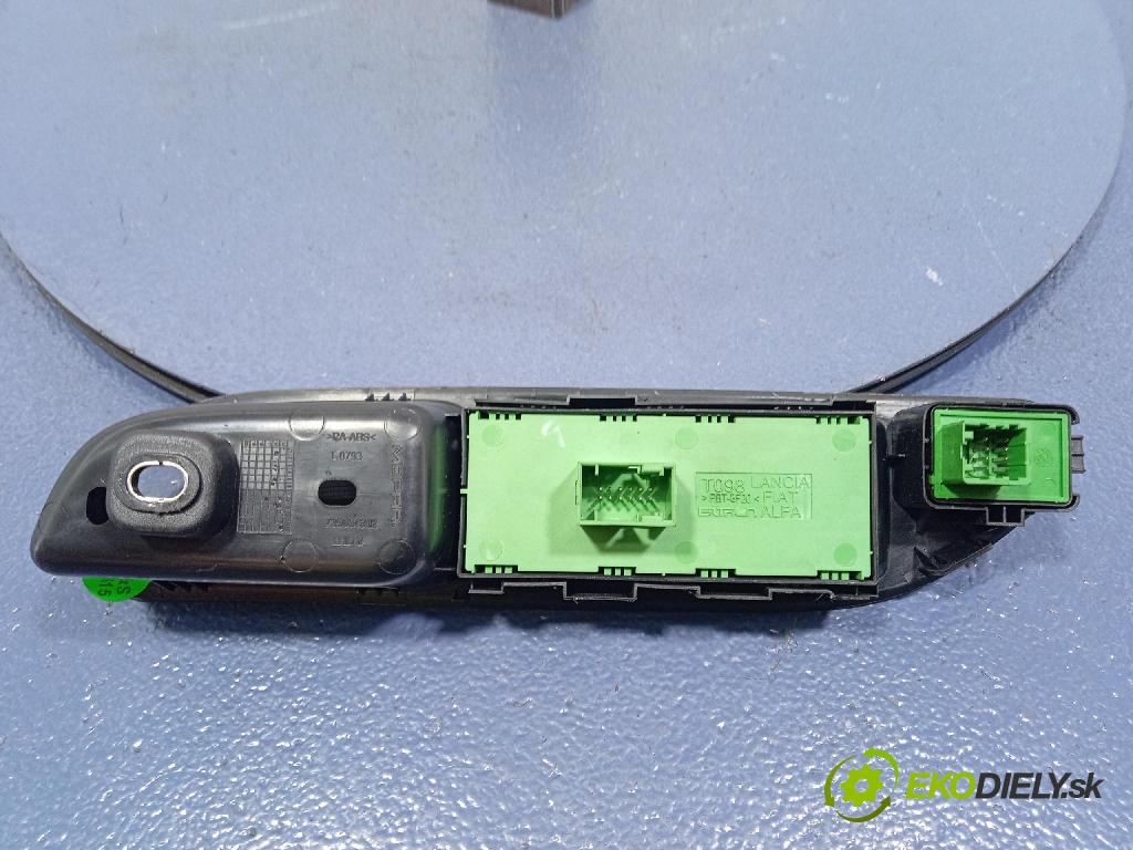 Fiat Tipo 2016 prepínač Okná: 7356314780E