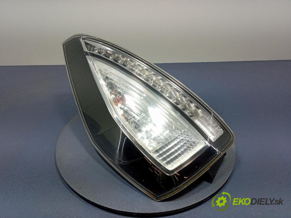 Mazda 5 2009 svetlo / reflektor zad ľavá Vonkajsia: C31751160
