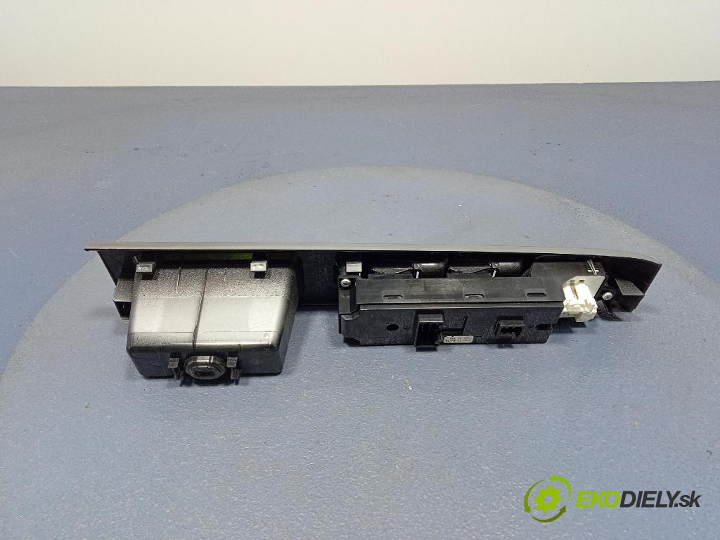 Mazda 5 2009 prepínač Okná: CD89684L6A