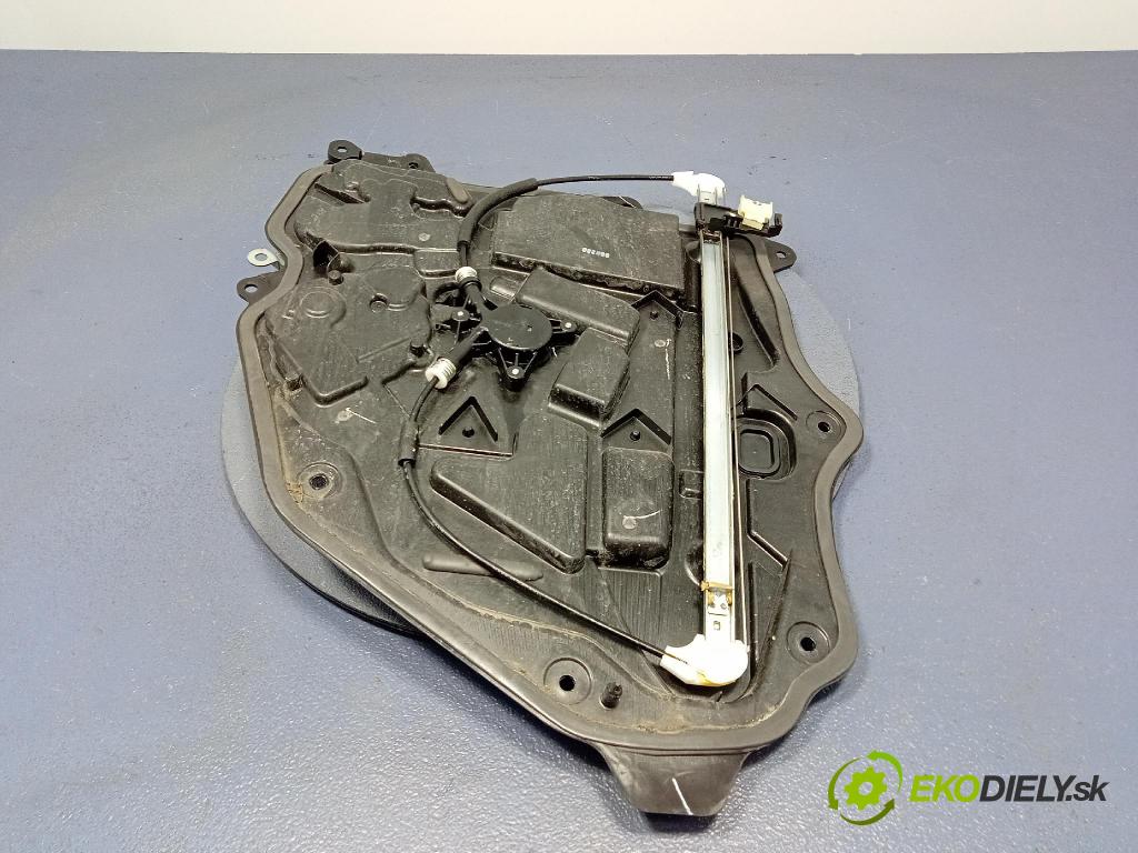 Mazda 5 2009 mechanizmus okna Okná: zad Vľavo: C2357397X