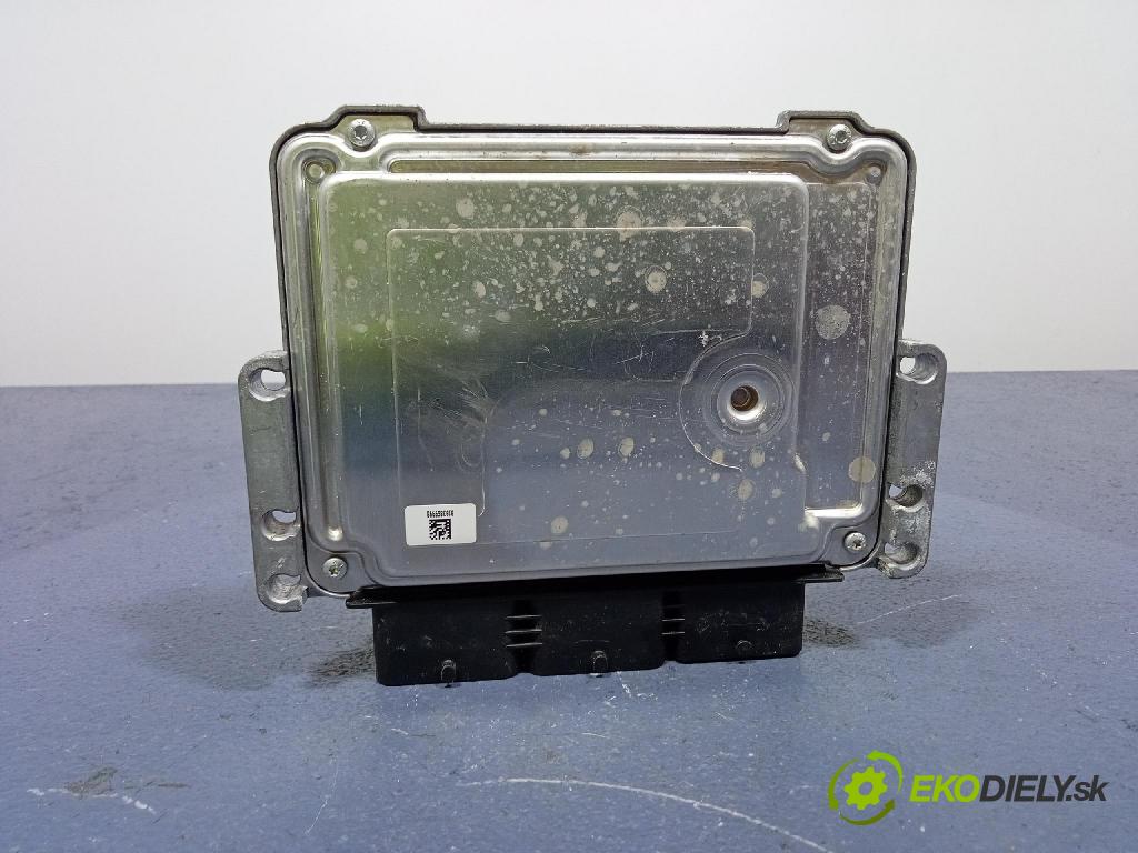 Ford Ecosport 2015 riadiaca jednotka Motor: DN15-12A650-XE