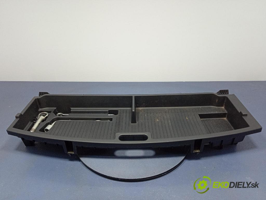 Mazda 5 2009 kastlík C235688MX