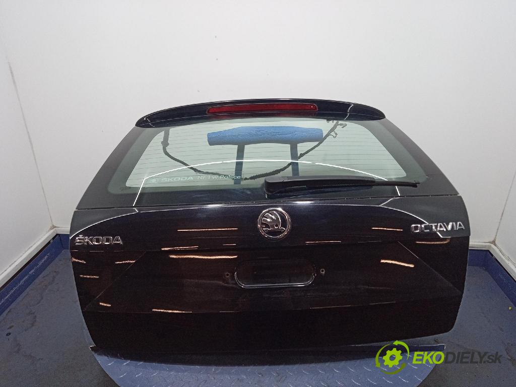 Skoda Octavia 2019 zadna dveře kufra: kufra: