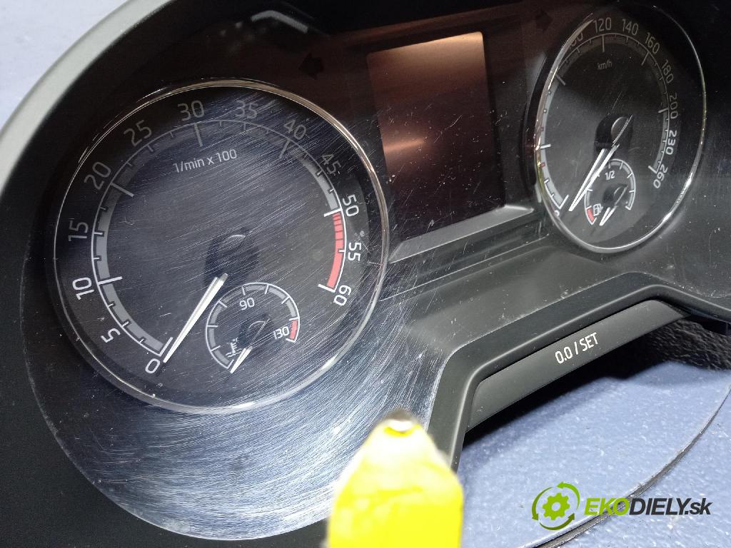 Skoda Octavia 2019 prístrojovka/ budíky 5E0920781F