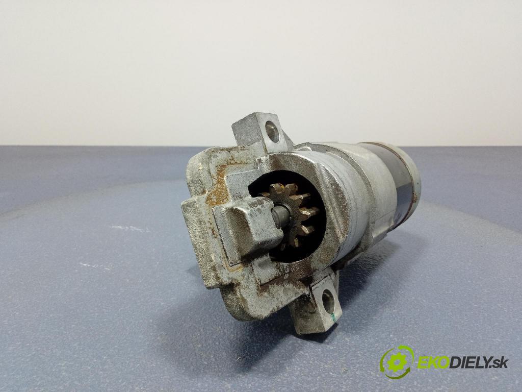 Mazda 5 2009 štartér M000T90981