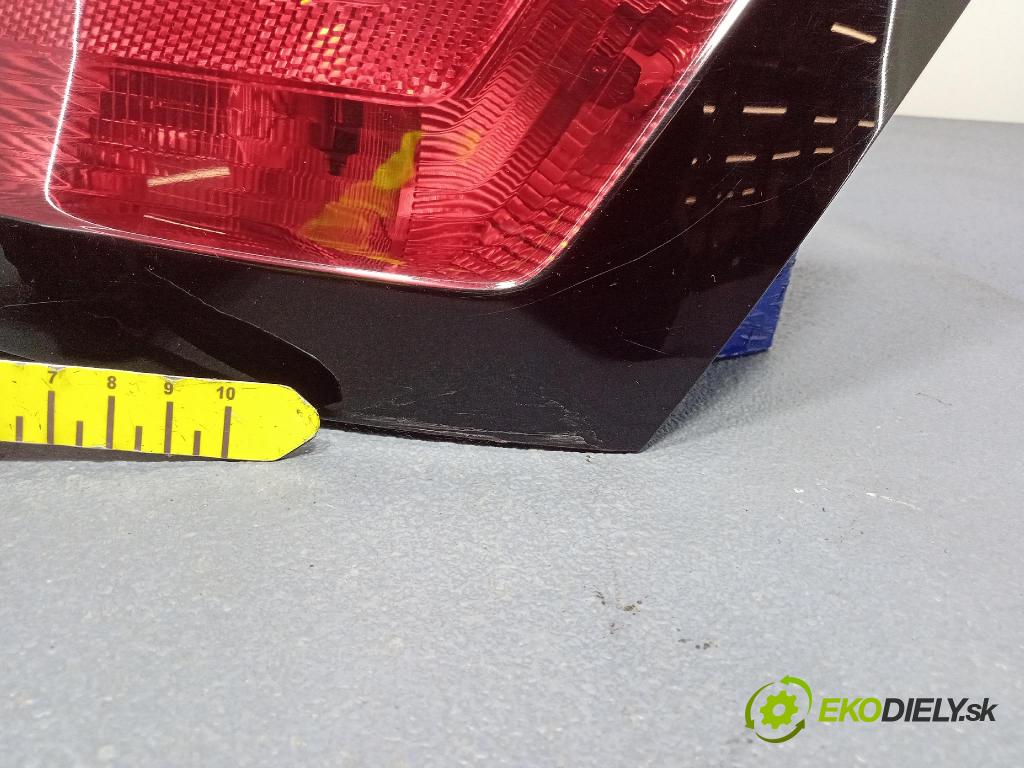 Skoda Fabia 2020 svetlo / reflektor zad Prava: Vonkajsia: 6V9945096