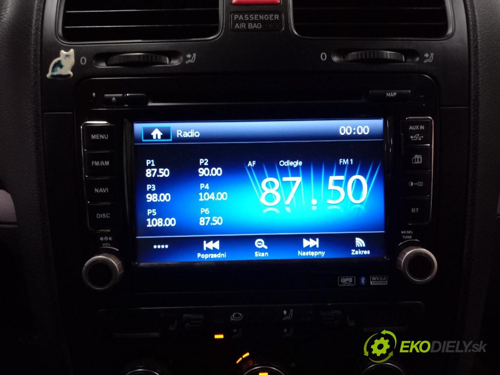 Vw Golf 2006 Radio I Navigácia: ADAYO CE4KC8