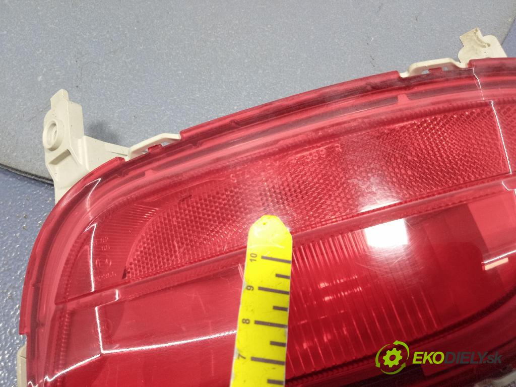 Mazda 5 2009 Späť: CD8551650