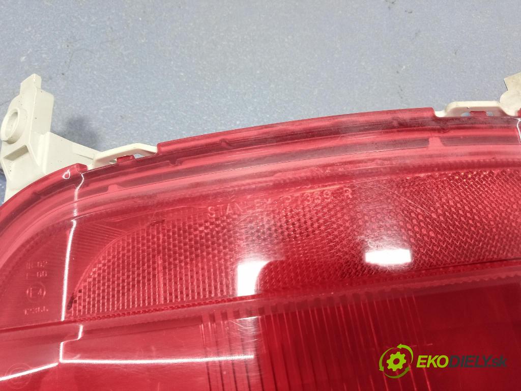 Mazda 5 2009 Späť: CD8551650