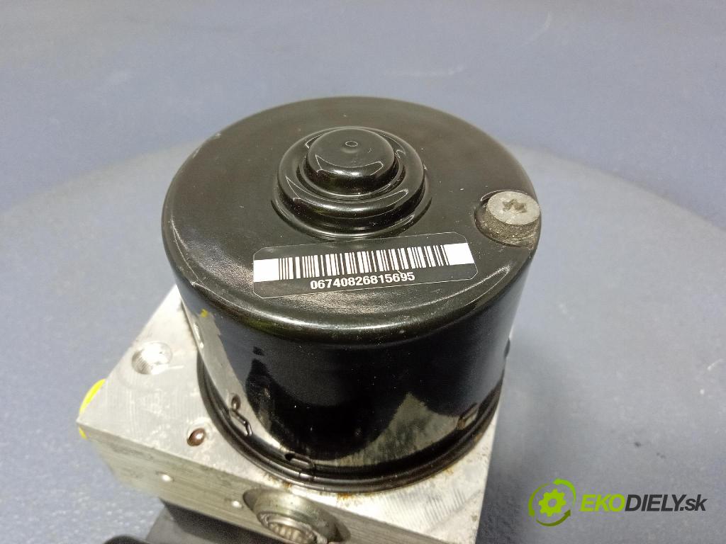 Mazda 5 2009 čerpadlo ABS x 7N61-2C405-CA