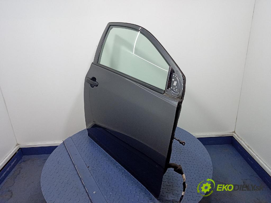 Toyota Corolla 2007 dvere Predné pravé