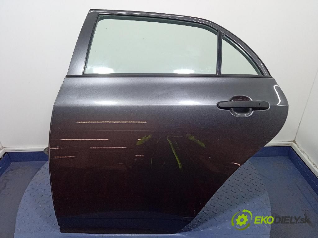 Toyota Corolla 2007 dvere zad Vľavo: