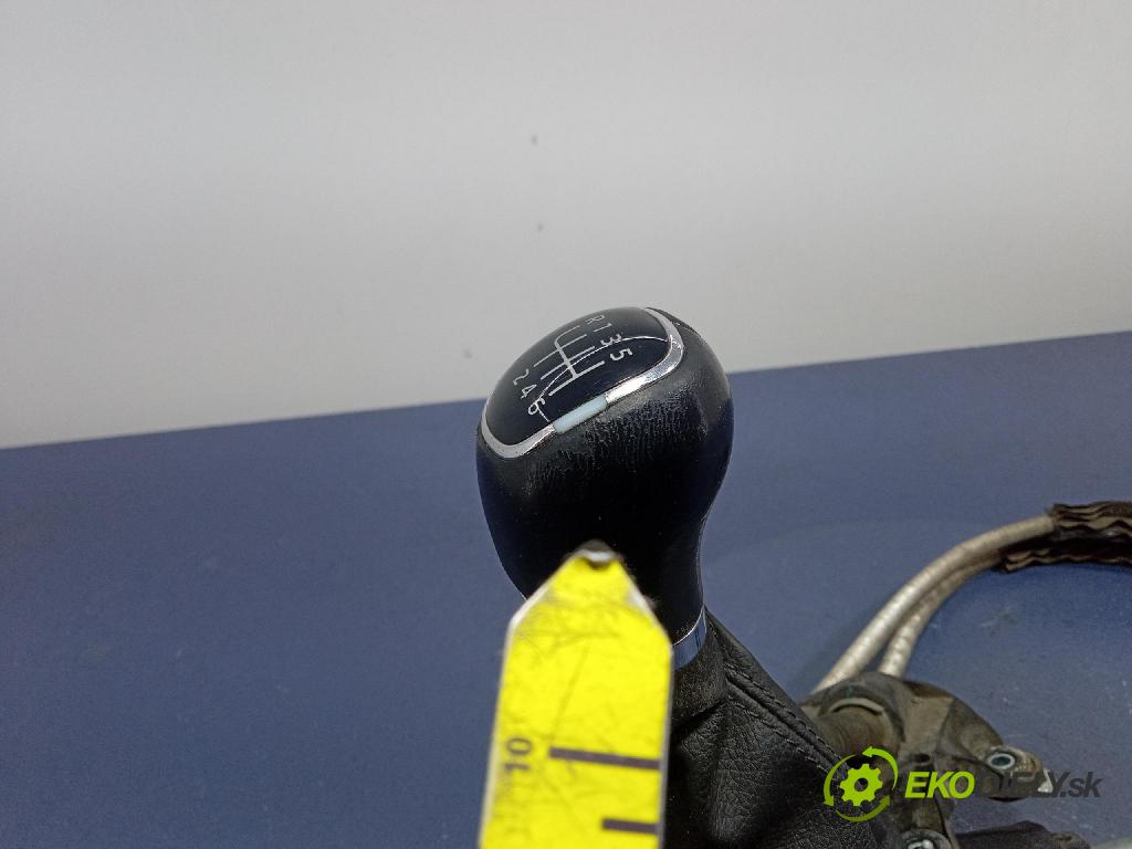 Skoda Octavia 2019 Páka: Zmeny: 5Q0711061F