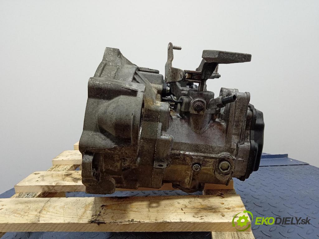 Vw Golf 2006 prevodovka Manualna JCR